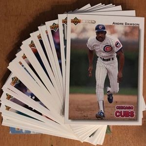 Lot of 28 Baseball cards ⚾️
